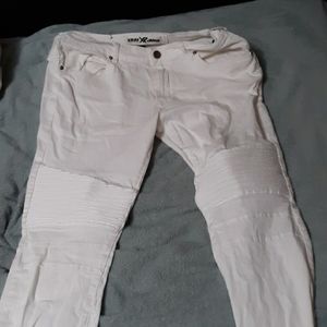 Brand new pair of xray XR jeans